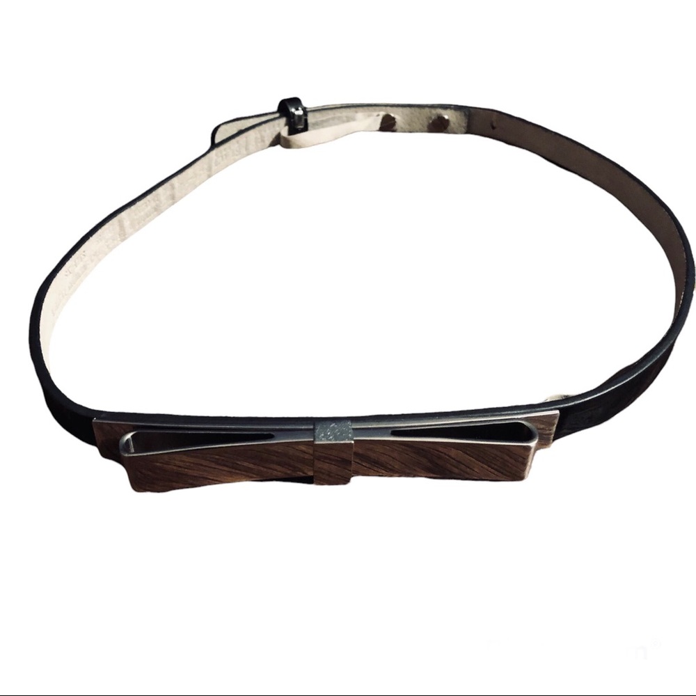 WHITE HOUSE BLACK MARKET | Chrome Bow tie Buckle Slim Belt | Sz. XS
